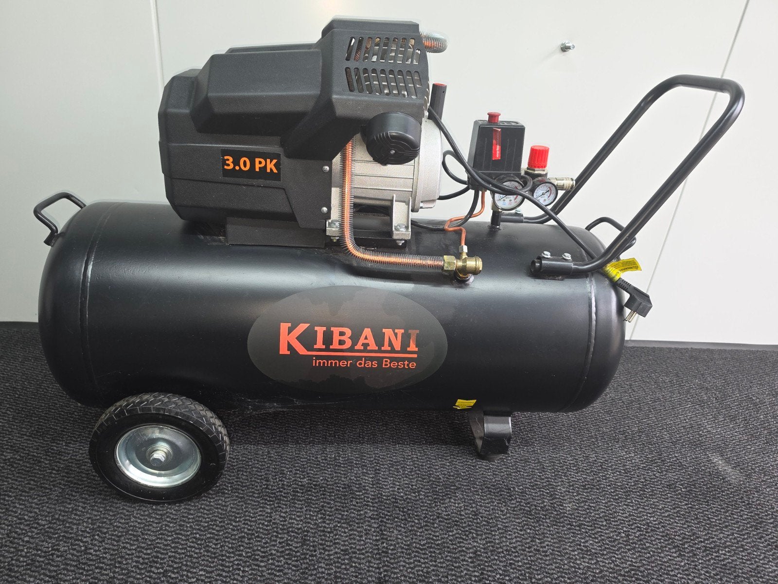 Kibani Compressor 3.0 PK - Zo goed als nieuw, Ophalen, Zo goed als nieuw, 200 tot 400 liter/min, Mobiel