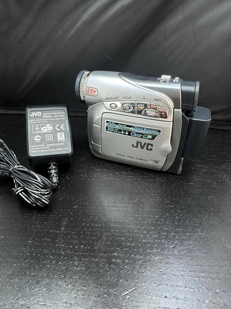 JVC GR-D240E MiniDV Videocamera - Perfect voor digitaliseren, Mini dv, JVC, 20x of meer, Ophalen of Verzenden