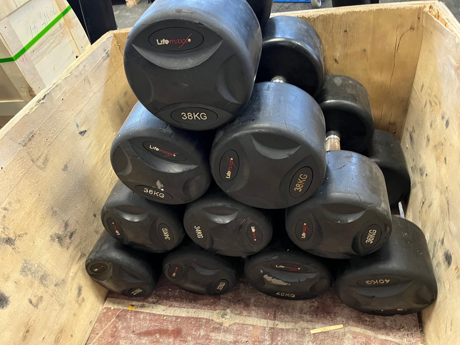 Lifemaxx fixed rubberen dumbbells 32-34 of 38 kg