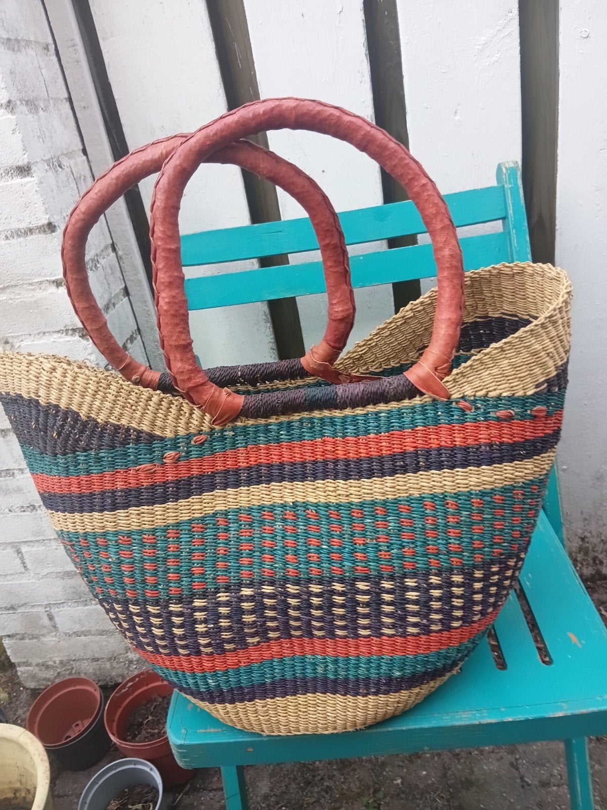 U shopper tulpmand Ghana Bolgatanga lederen handvatten, Ophalen of Verzenden, Nieuw, Ovaal, Overige materialen