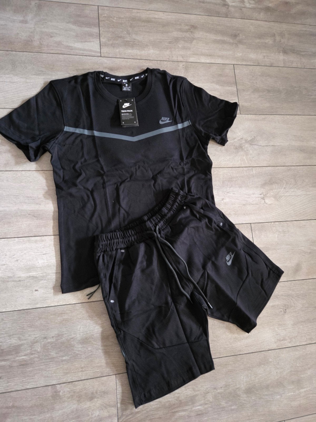nike tech, Ophalen of Verzenden, Nieuw