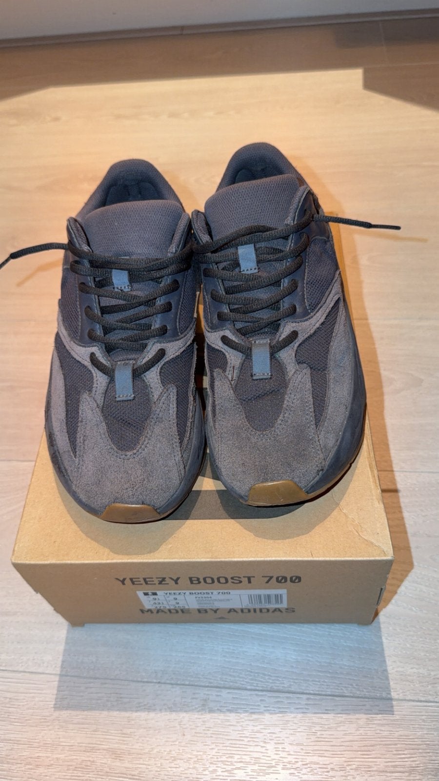 Onyx yeezy 700, Kleding | Heren, Zwart, Ophalen of Verzenden, Sneakers of Gympen, Zo goed als nieuw