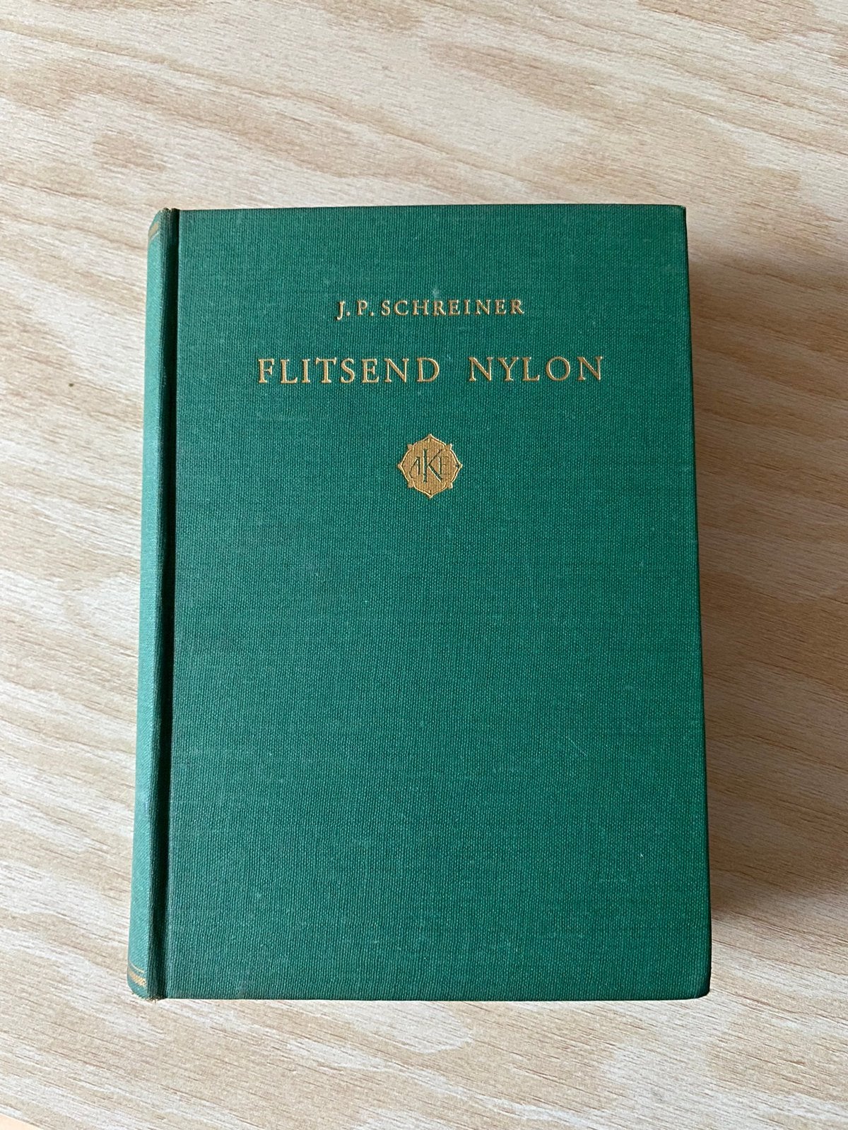 Flitsend Nylon van J.P. Schreiner, Ophalen of Verzenden, Zo goed als nieuw