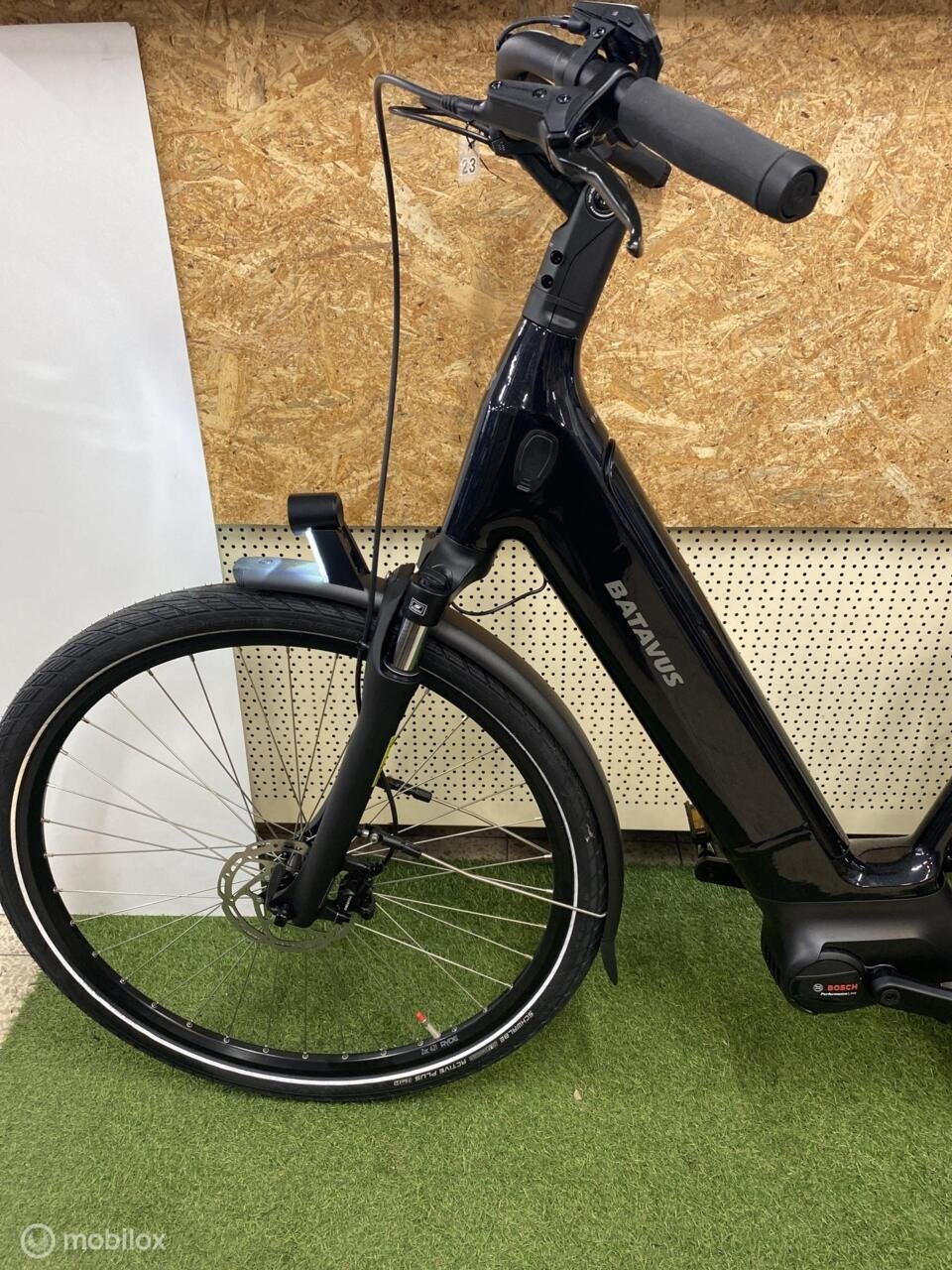 Foto 11 van BATAVUS FINEZ PT E-GO POWER SPORT BOSCH 750WH 48 CM NIEUW