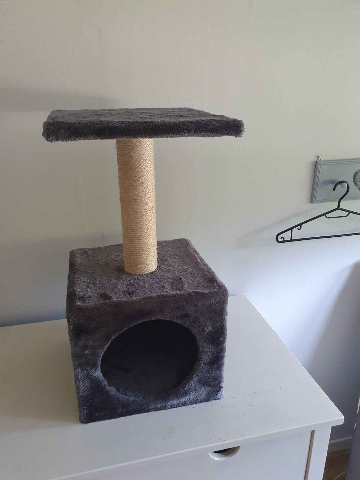 kattenkrab slaappaal, Dieren en Toebehoren, Ophalen of Verzenden, Zo goed als nieuw, Krabpaal
