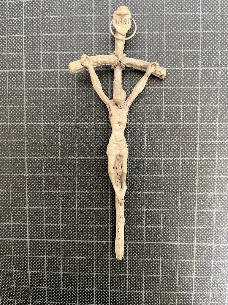 Crucifix verzilverd, Ophalen