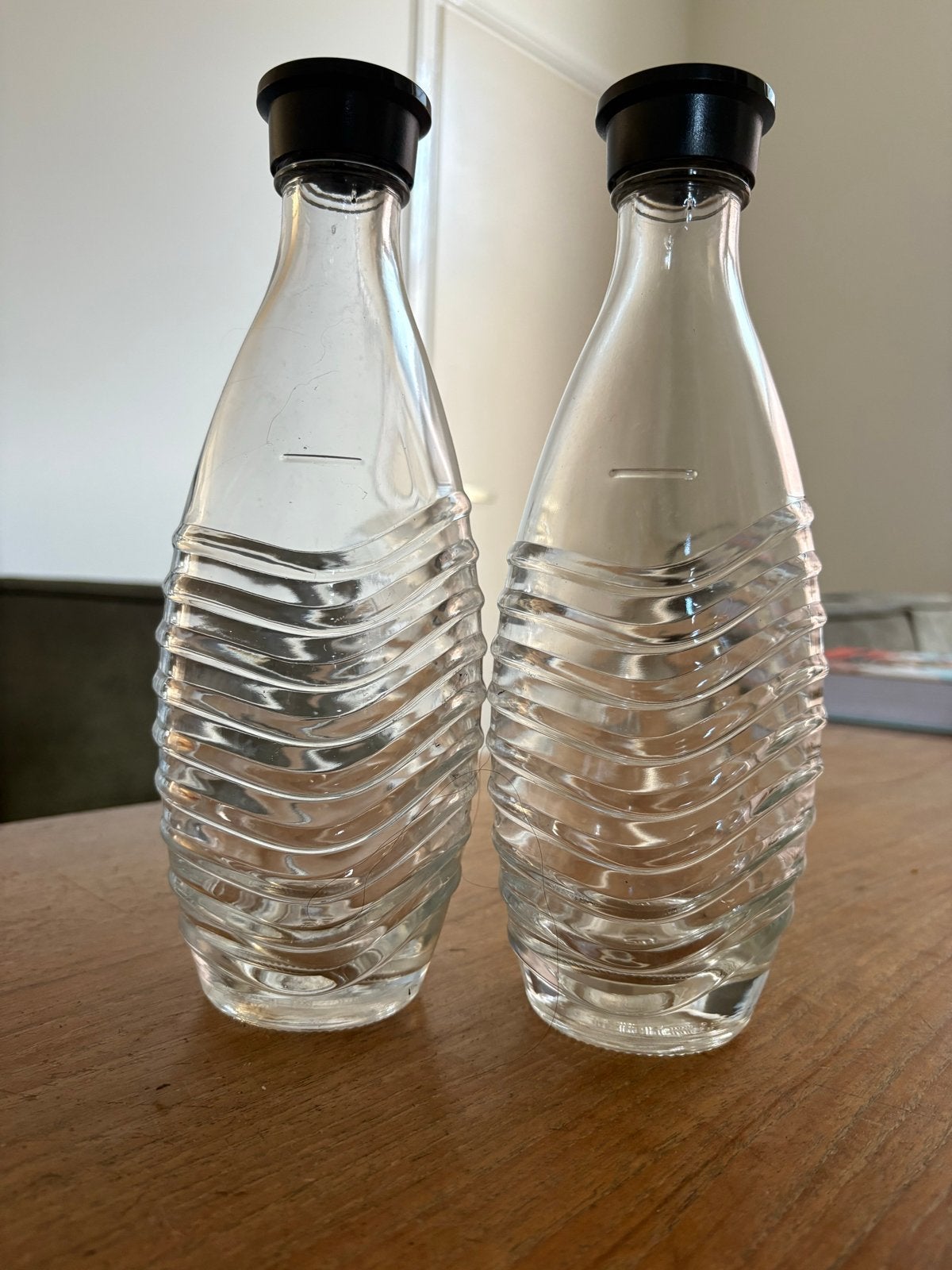 SodaStream Glazen Karaffen/flessen 2 stuks, Witgoed en Apparatuur, Bruiswatermachines, Ophalen of Verzenden, Gebruikt
