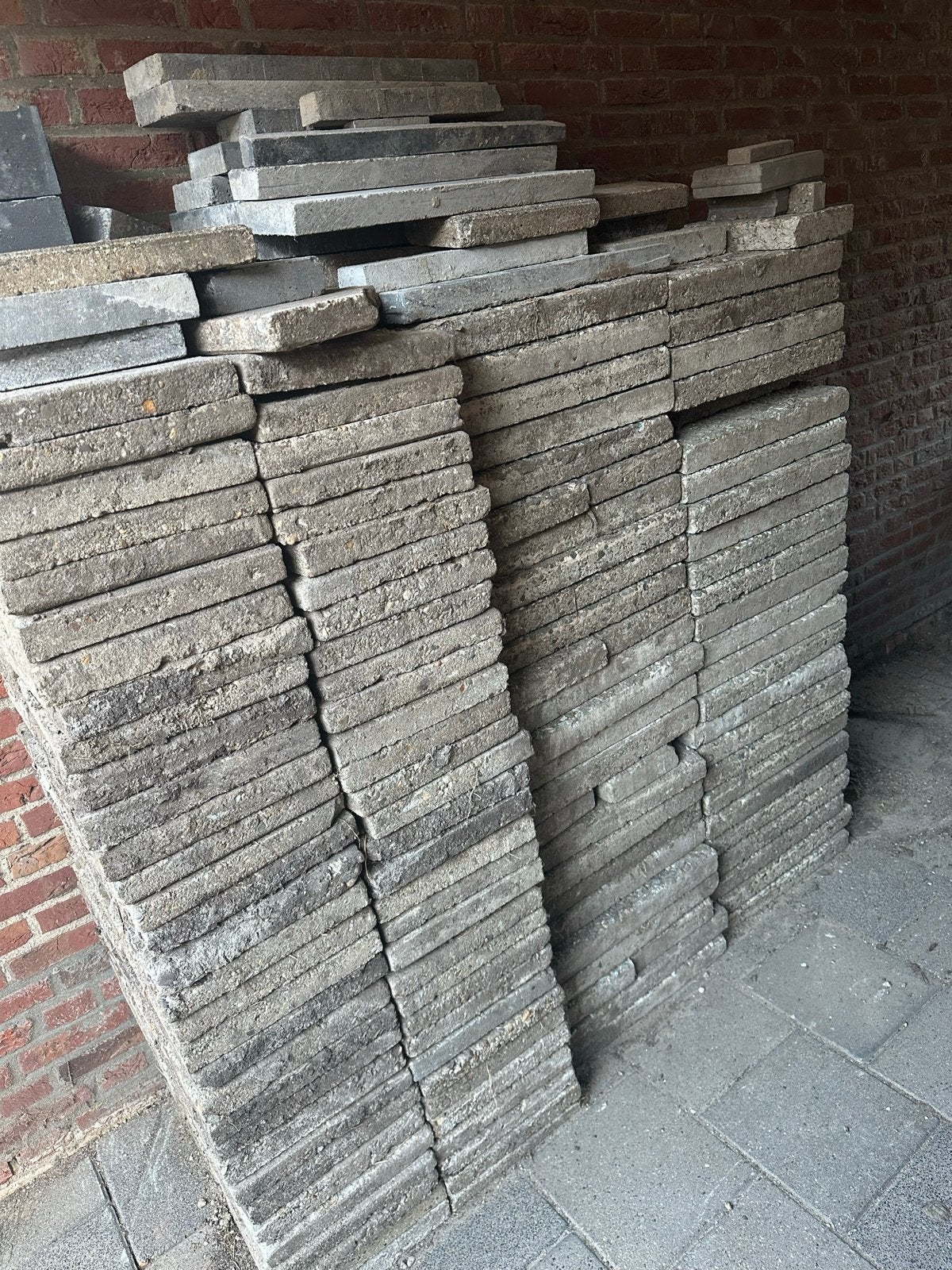 Gebruikte betontegels voor terras of pad, Gebruikt, Ophalen of Verzenden, 10 m² of meer, Beton