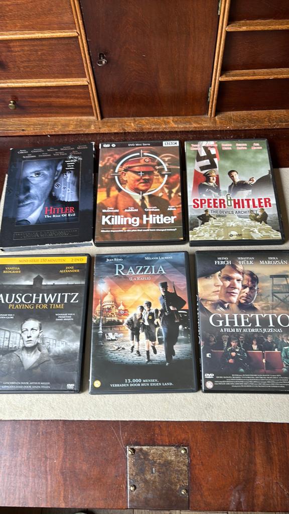 Hitler & Speer- Auschwitz- Razzia - Ghetto, Alle leeftijden, Ophalen of Verzenden, Zo goed als nieuw, Detective en Krimi