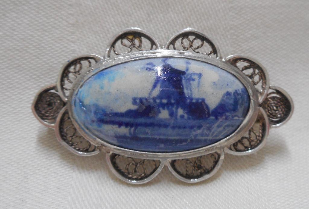 Zilveren antieke broche met Delfts blauwe steen nr.1422, Verzenden, Zilver, Broche