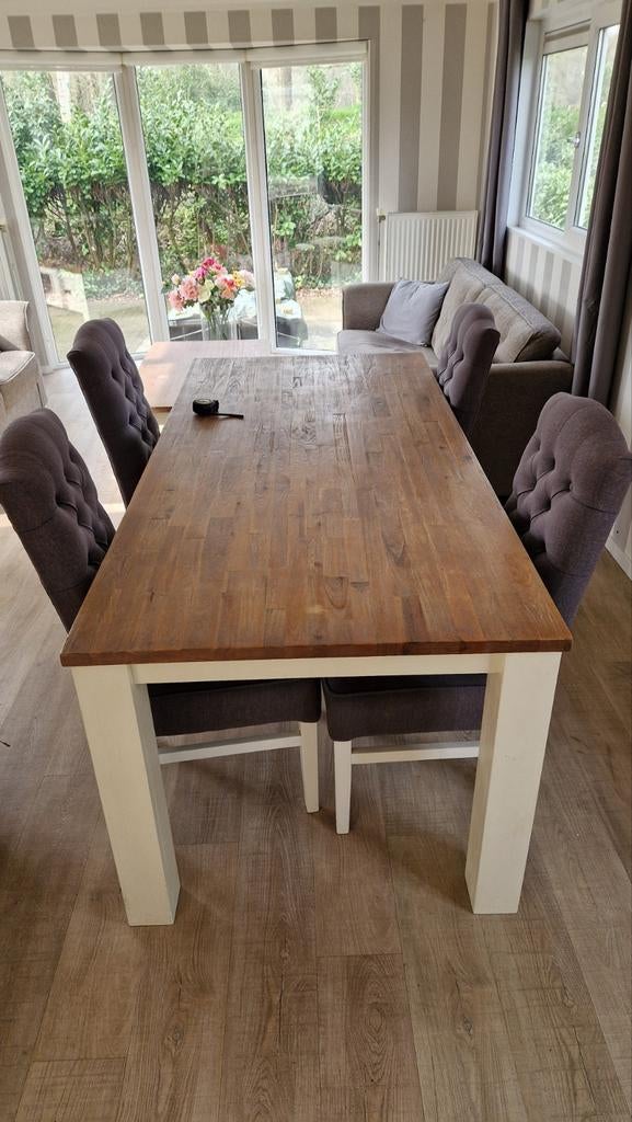 Eetkamer set plus bijpassende salon tafel, Ophalen
