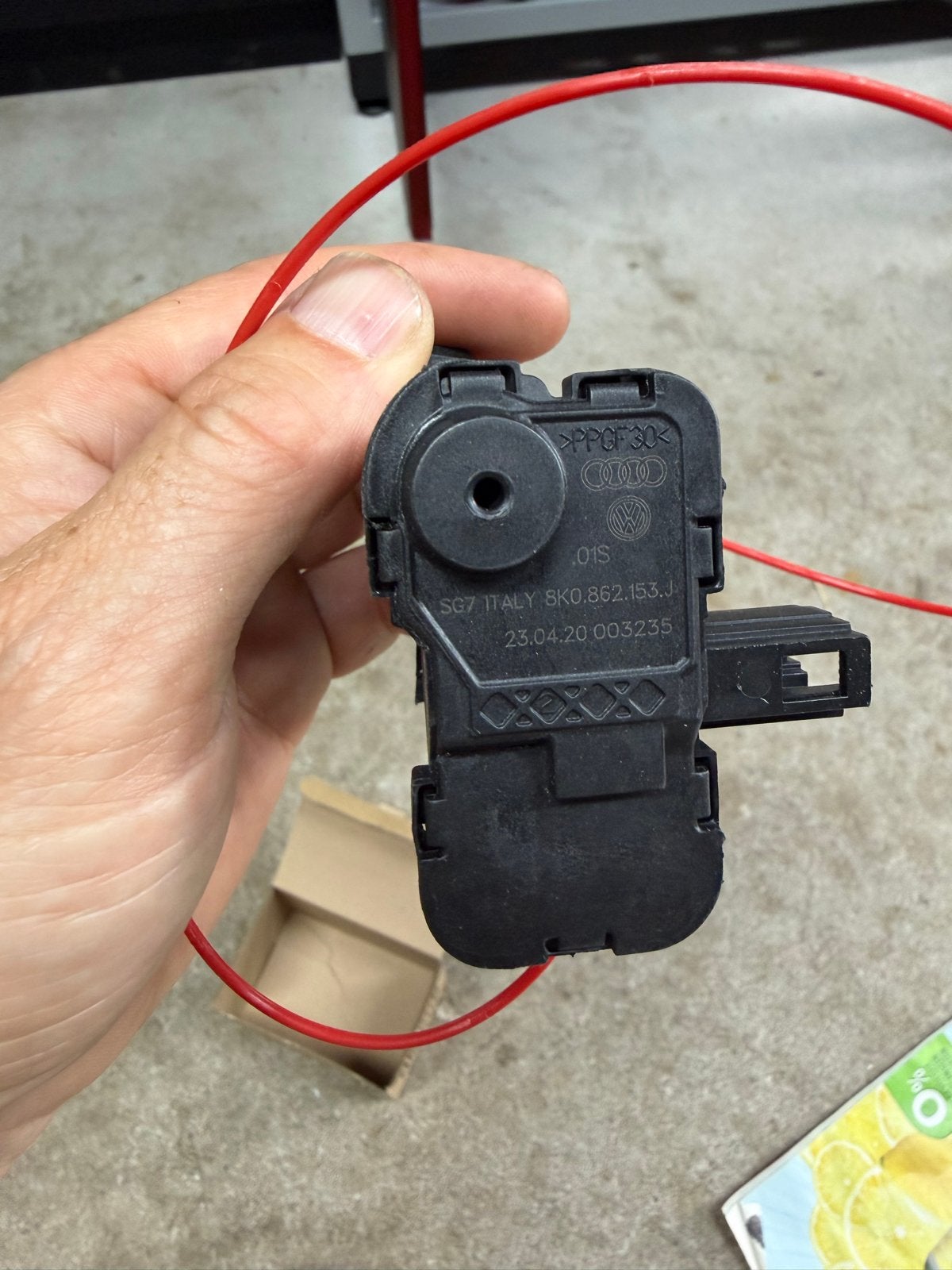 Vw/Audi stelmotor, tankklep vergrendeling  8K0 862 153J, Ophalen of Verzenden, Nieuw, Audi