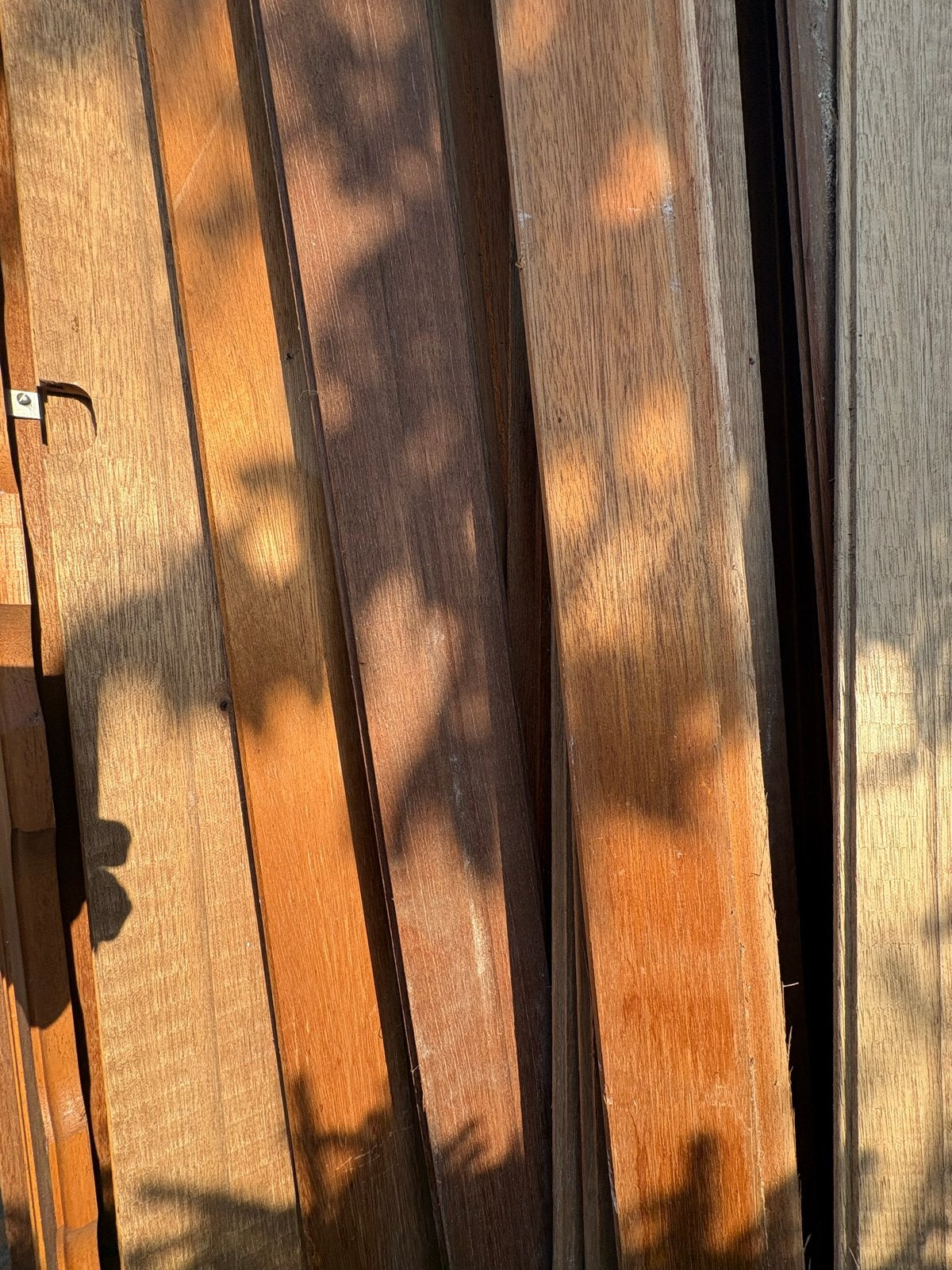 Diverse cerderhouten planken en balken, Doe-het-zelf en Verbouw, Hout en Planken, Gebruikt, Ophalen of Verzenden, Balk, Overige houtsoorten