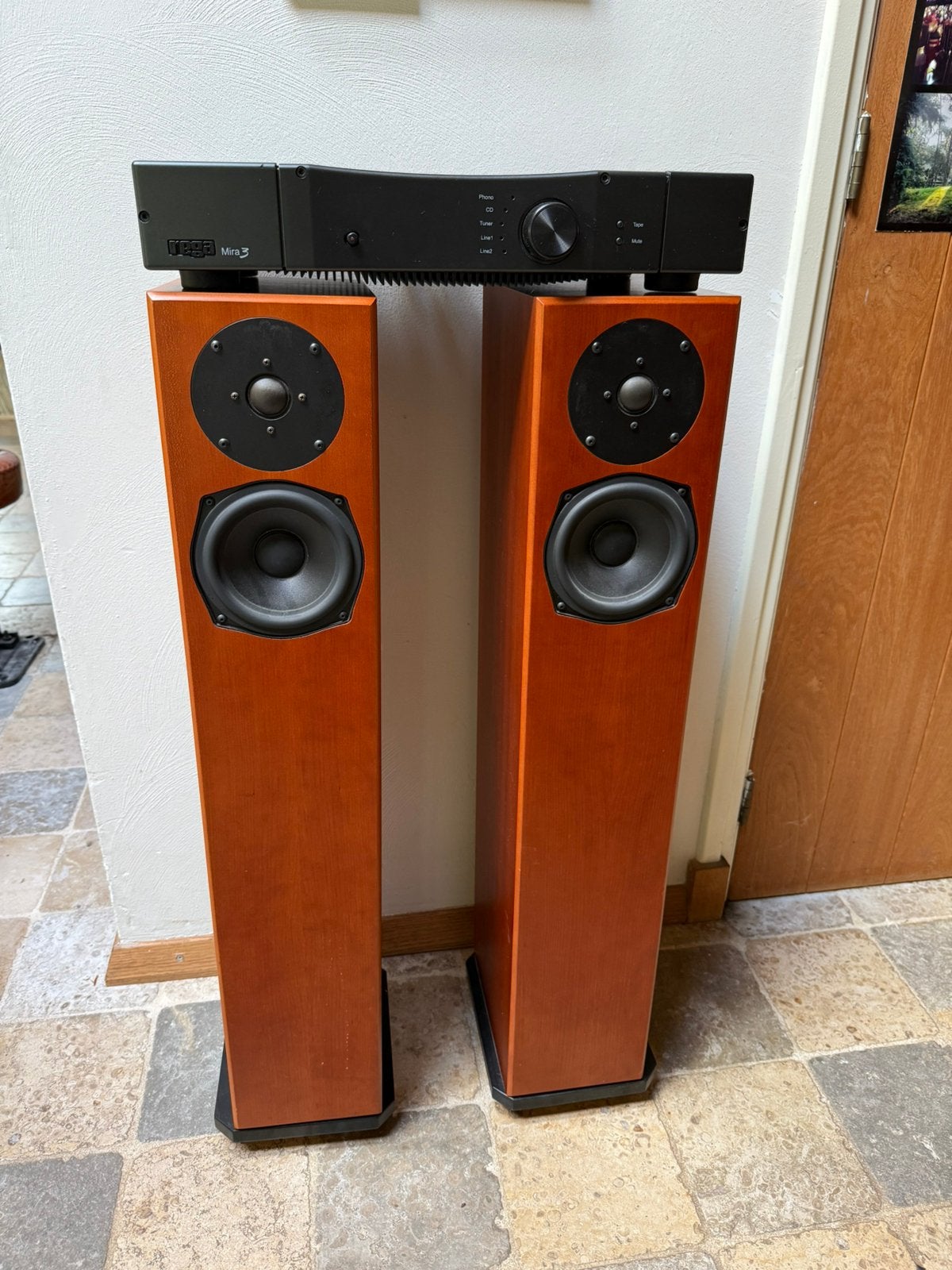 Complete Rega/Totem hifi-set — Mira 3 + Sttaf luidsprekers, Ophalen, Zo goed als nieuw, Audio