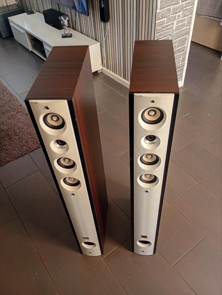 Te koop 2 stuks koda speakers model D92F, Gebruikt, 60 tot 120 watt, Front, Rear of Stereo speakers, Ophalen