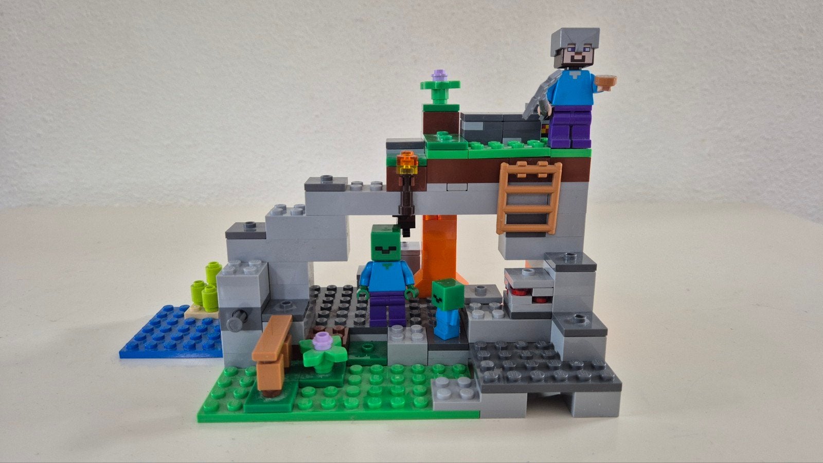 Lego Minecraft: 21141 De Zombiegrot, Compleet, Minecraft, Lego, Ophalen of Verzenden