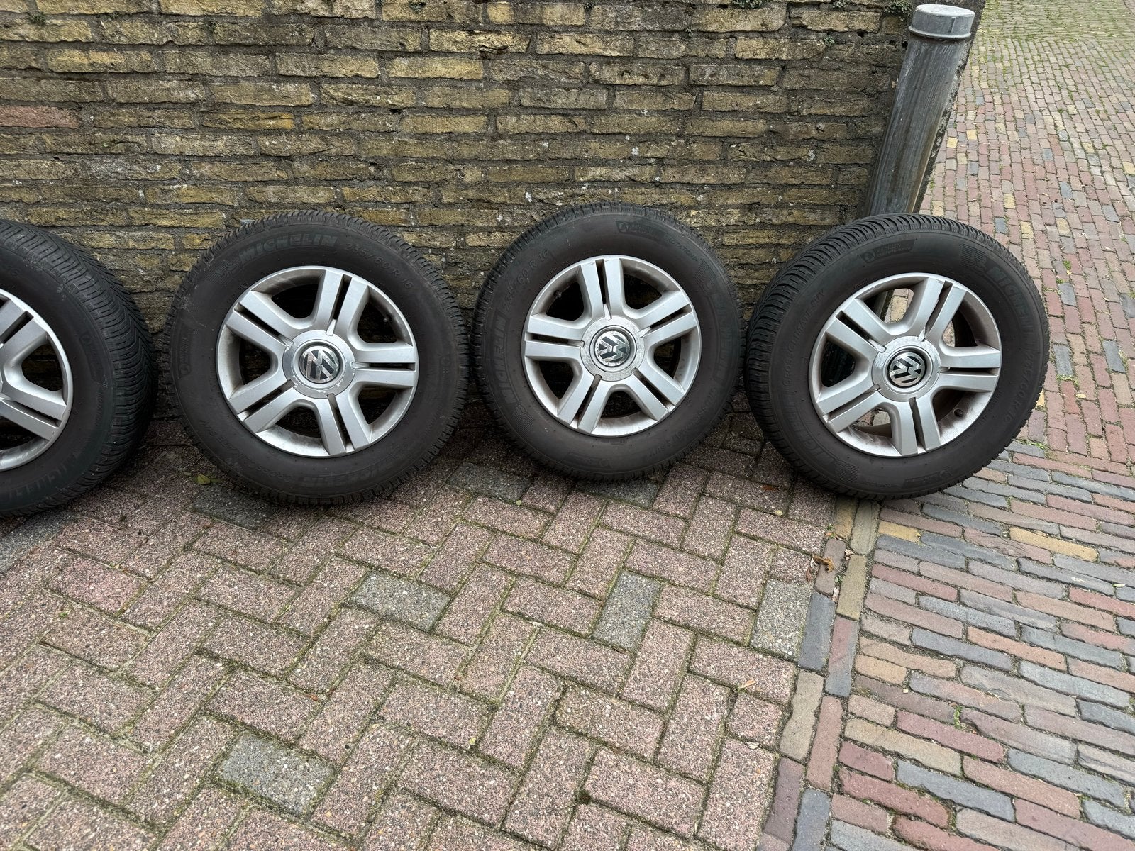 LM velgen VW logo SUV 235/60 R16 All Season Banden en Ve, Ophalen, Gebruikt, 16 inch, Banden en Velgen