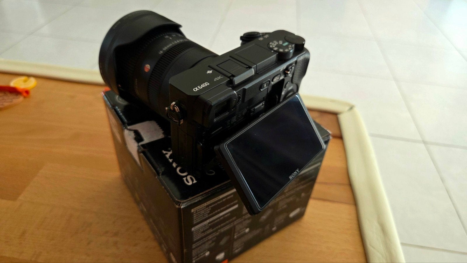 Sony a6Sony A6400 Body Only - Als nieuw (09.2024 / lage shut, Bluetooth, Handleiding, Ophalen of Verzenden, Zo goed als nieuw