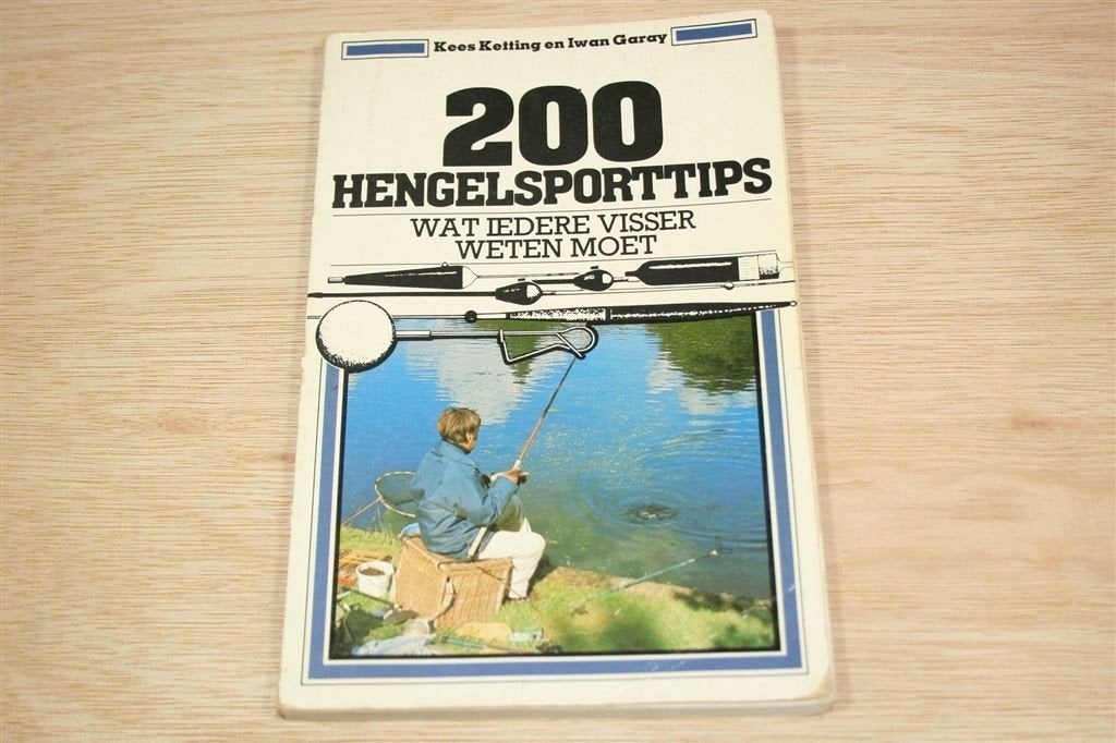 200 Hengelsporttips — Wat Iedere Visser Weten Moet, Ophalen of Verzenden, Gelezen, Watersport en Hengelsport