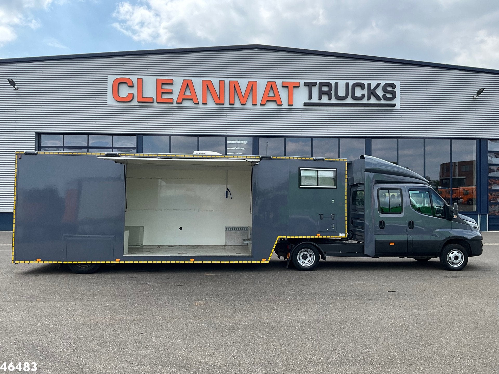 Iveco Daily 50C21 + Kuiper KPRO54 gesloten laadbak BE-Combi, Automaat, Euro 6, Iveco, 7 stoelen