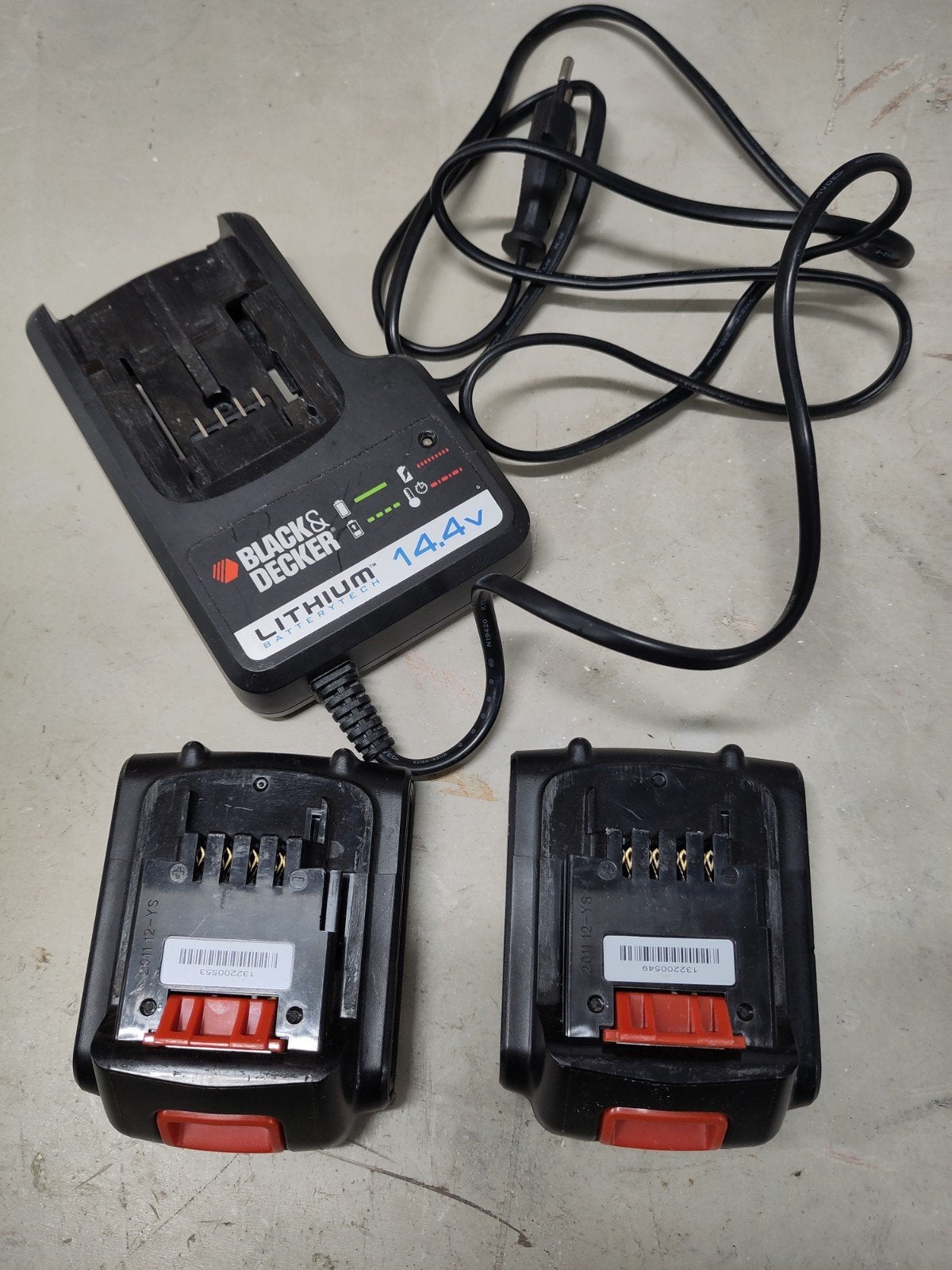 Black & Decker 14.4V 1.1ah  bl1114 Accu's en Oplader - Goede, Doe-het-zelf en Verbouw, Ophalen of Verzenden, Gebruikt, Minder dan 400 watt