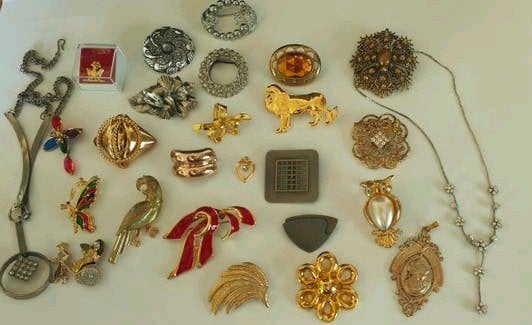 Nr 100. Vintage Broches en Kettingen Collectie, Overige materialen, 4 tot 7 cm, Gebruikt, Met kristal