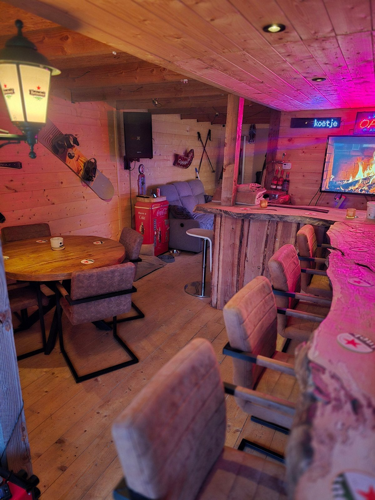 Kroeg / mancave spullen! Alles mag weg, Ophalen, Zo goed als nieuw