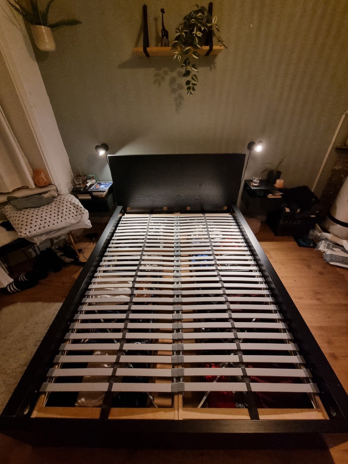 MALM 140x200 inclusief matras en lönset lattenbodems, Huis en Inrichting, Zwart, Tweepersoons, Zo goed als nieuw, 200 cm