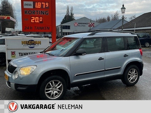 SKODA Yeti 1.2TSI H6 Active Plus RIJKLAAR BOVAG, Auto's, Skoda, Voorwielaandrijving, 12 maanden, Stof, Gebruikt