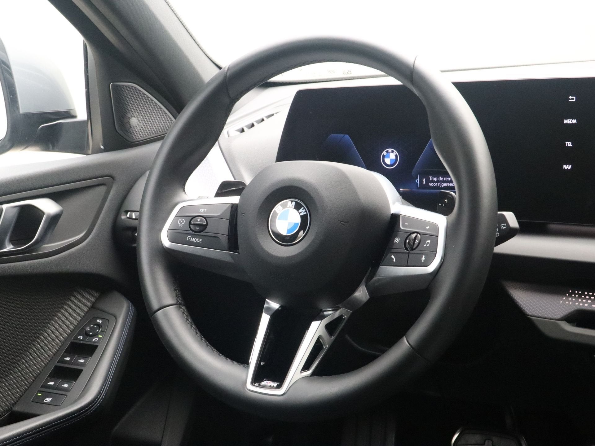 BMW 1 Serie 120 (bj 2025, automaat), Dealer onderhouden, Gebruikt, 156 pk, Met garantie (alle)