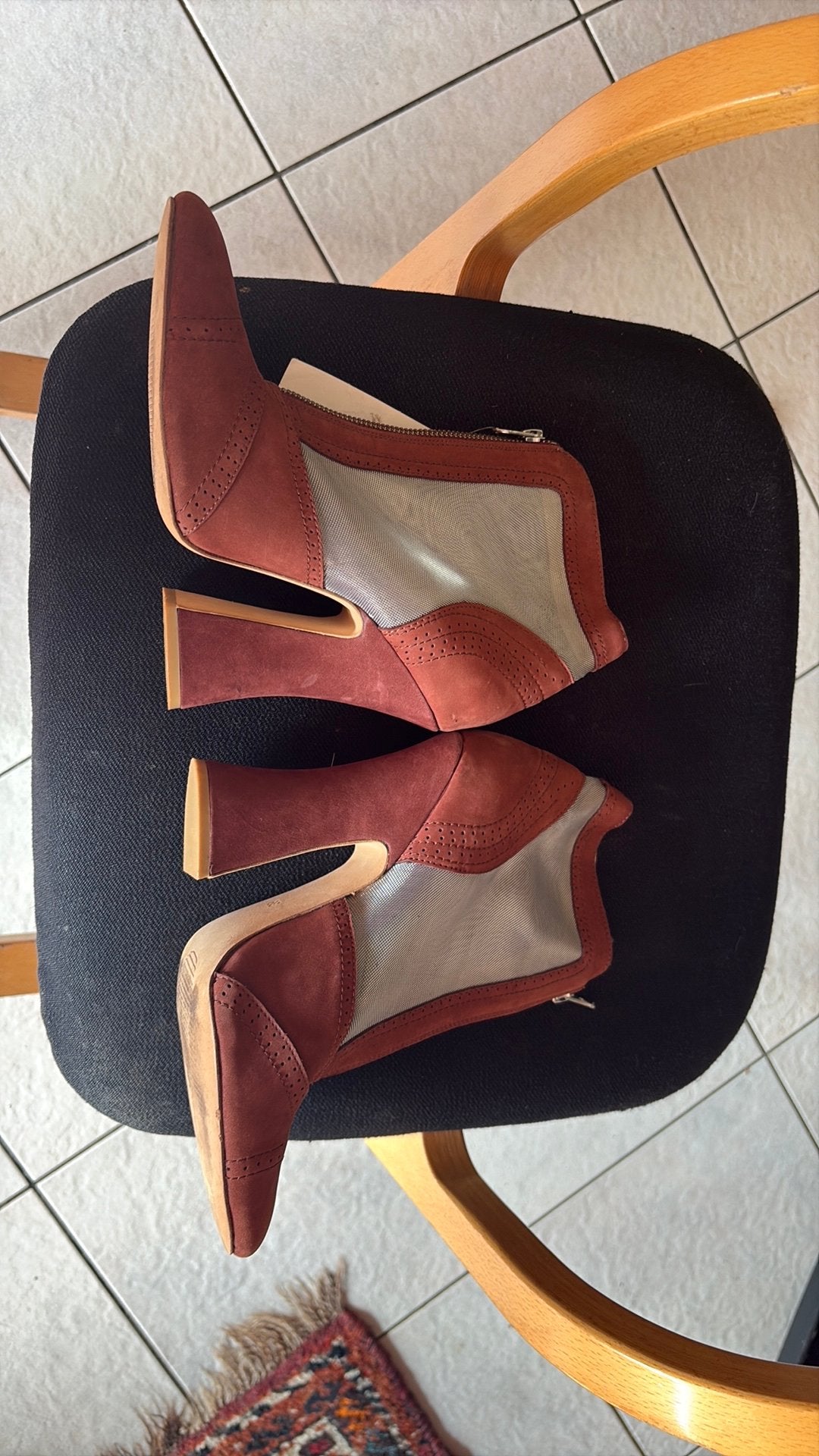 Te gekke schoenen met hak. 70 jaren look, Kleding | Dames, Ophalen of Verzenden, Zo goed als nieuw, Bruin