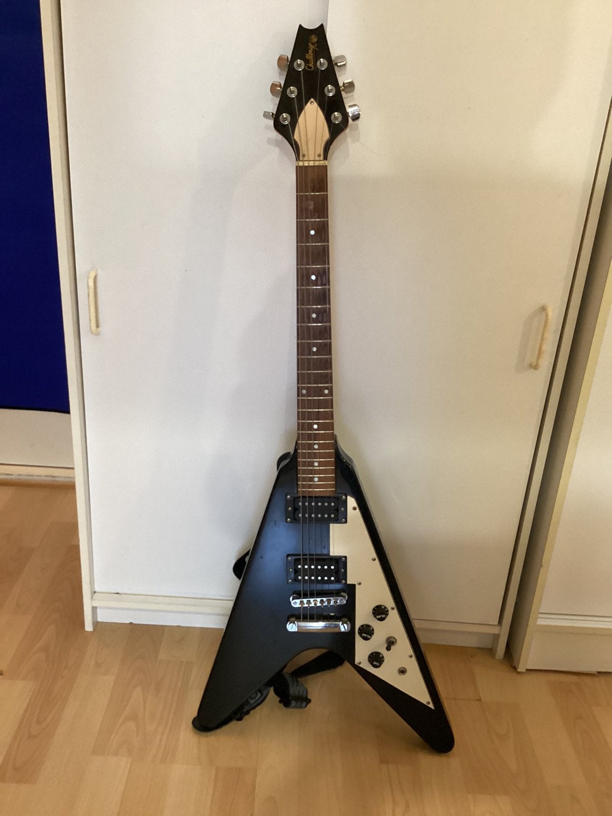 Flying V Challenge VP, Muziek en Instrumenten, Snaarinstrumenten | Gitaren | Elektrisch, Ophalen, Zo goed als nieuw, Solid body
