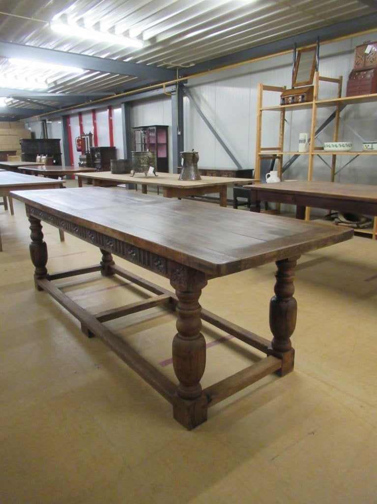 Oer 11754 lange ANTIEKE eiken kloostertafel met sierrand, Ophalen