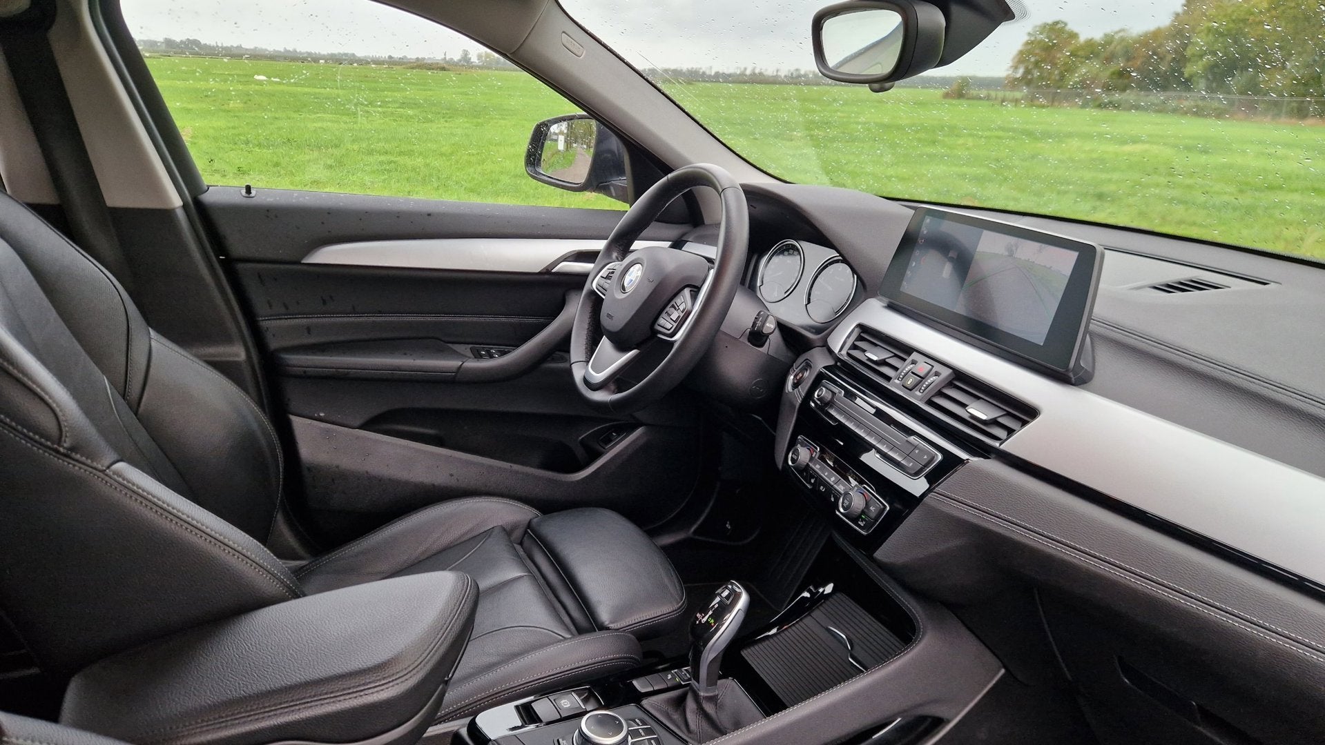 BMW X2 SDrive18i High Executive Edition, head-up, 1e eig, X2, Gebruikt, Euro 6, Zwart