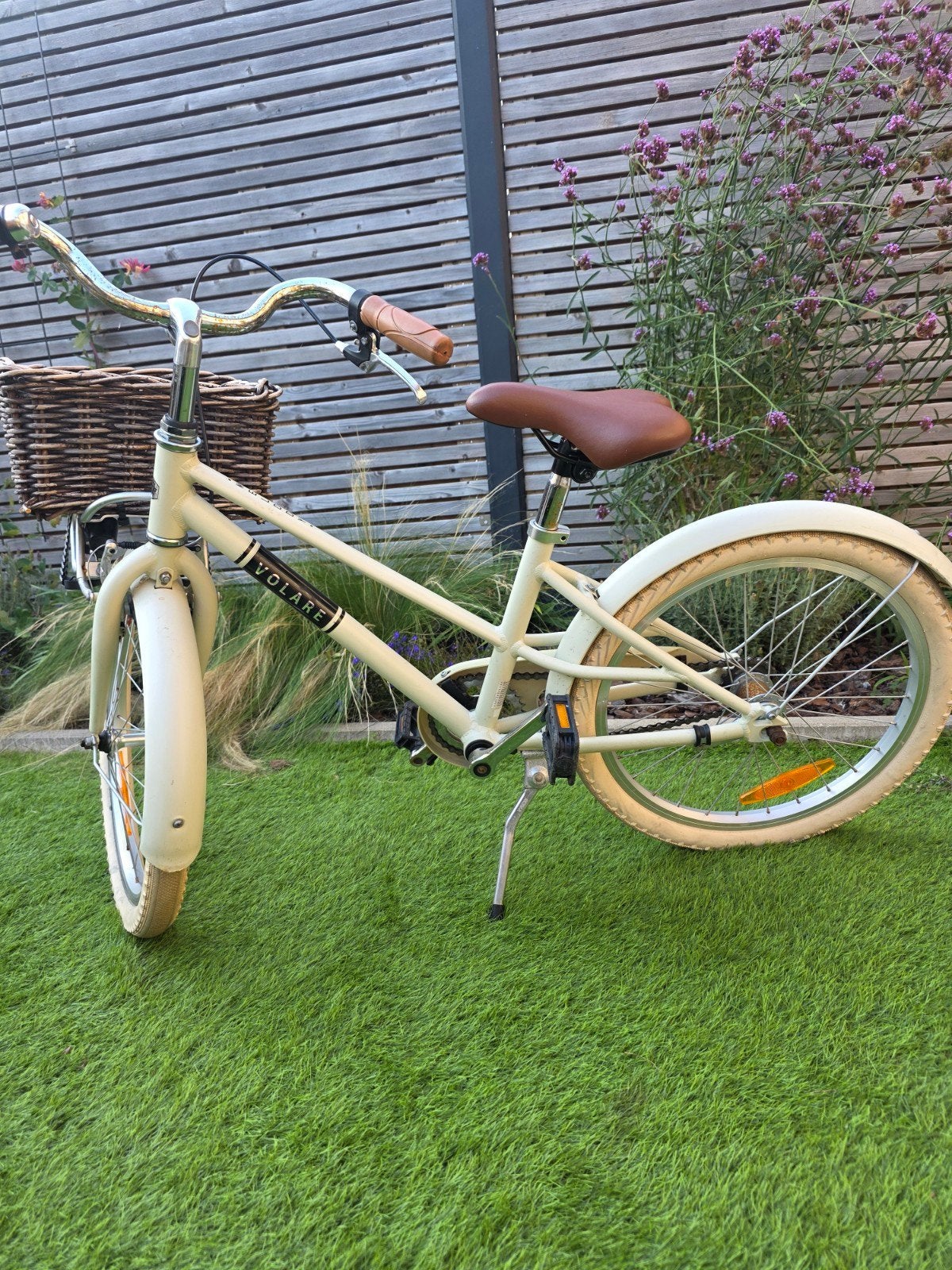 Volare Melody Kinderfiets 20 inch met mandje, Ophalen, 20 inch of meer, Gebruikt, Velgrem