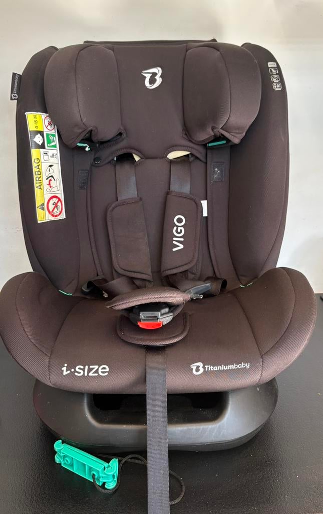 Autostoel titaniumbaby, Kinderen en Baby's, Autostoeltjes, Overige merken, Autogordel, Ophalen of Verzenden, Zo goed als nieuw