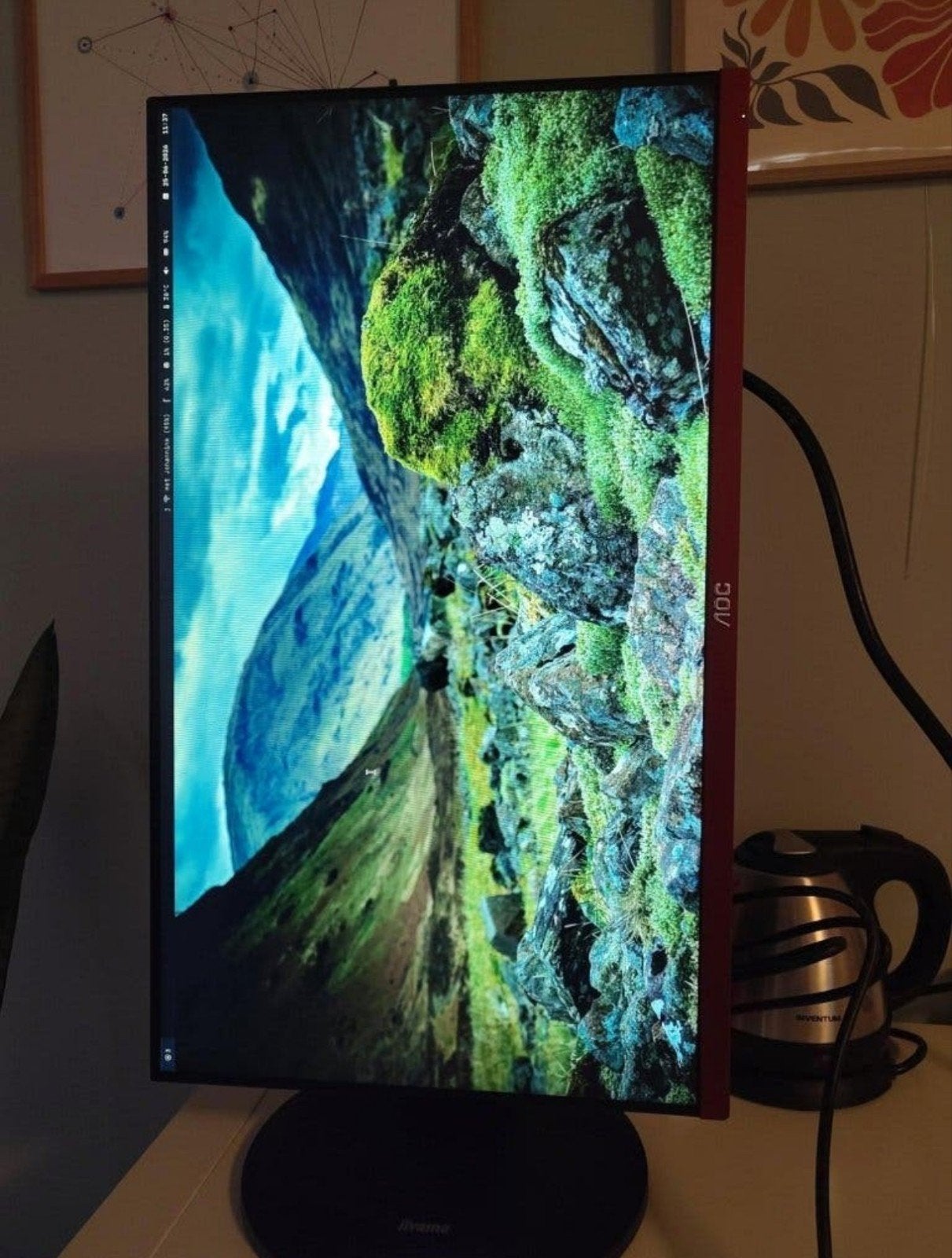 AOC 144 Hz 1080p Monitor met Luxe Standaard, 101 t/m 150 Hz, In hoogte verstelbaar, Ophalen, Gaming