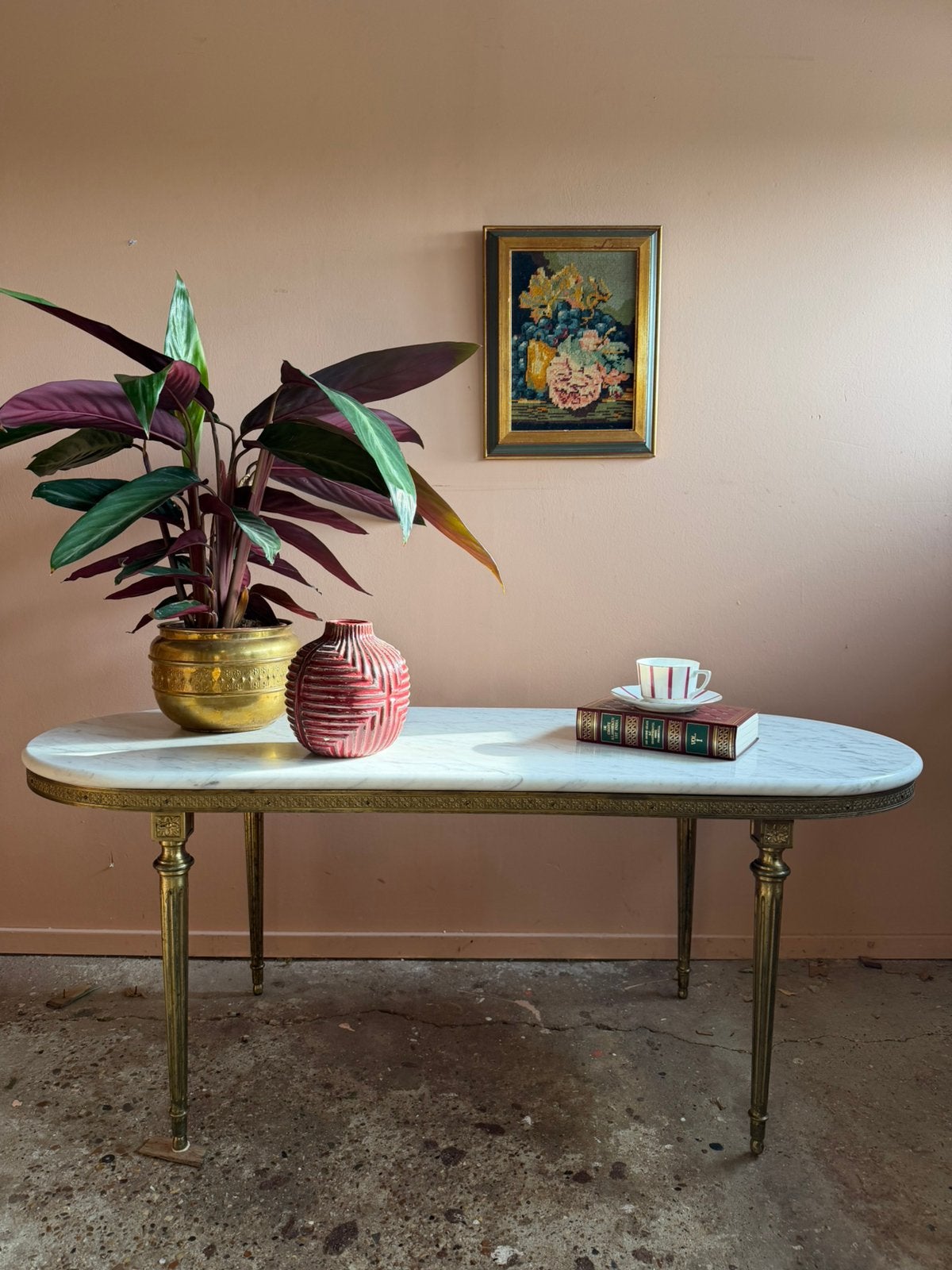 Vintage wit marmeren salontafel met messing onderstel, Ophalen, Minder dan 50 cm, Gebruikt, 100 tot 150 cm