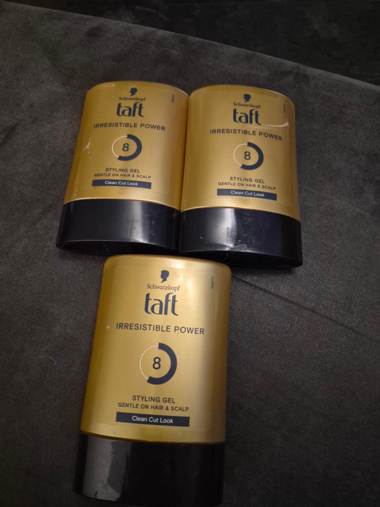Styling gel Taft irresistable power 8 nieuwe volle tubes, Ophalen of Verzenden, Nieuw