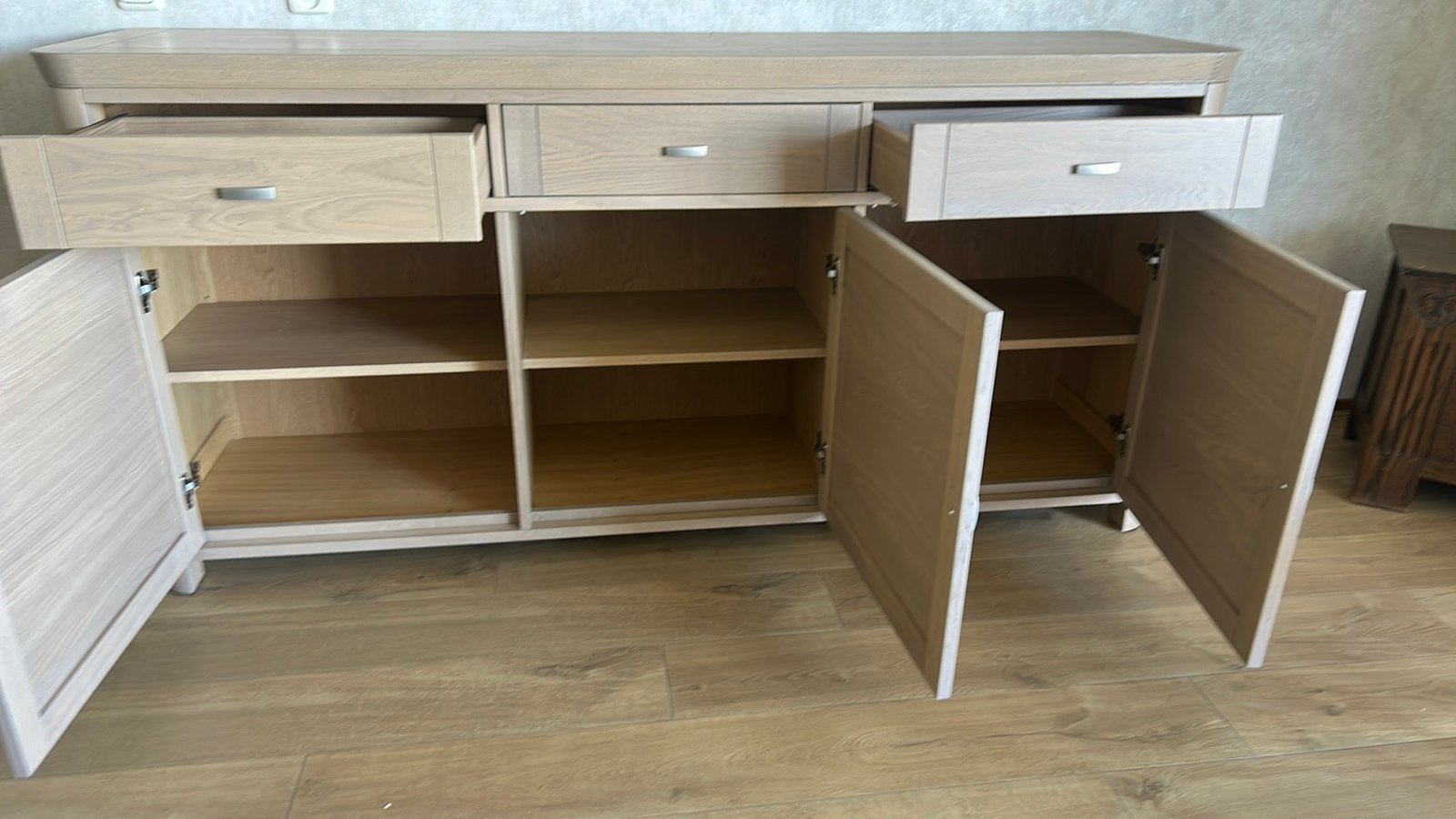 Licht eiken zwaar dressoir, Ophalen, Zo goed als nieuw, 25 tot 50 cm