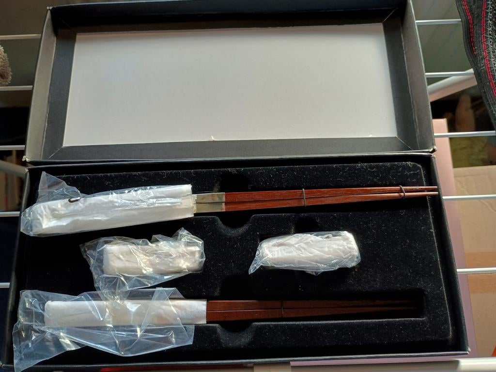 Luxe Aziatische eetstokjes set nieuw, Ophalen of Verzenden