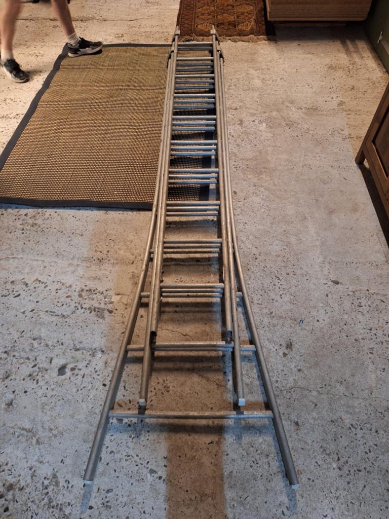 Ladder trap inschuifbaar 3 delen circa 9 meter aluminium, Ophalen, 4 meter of meer