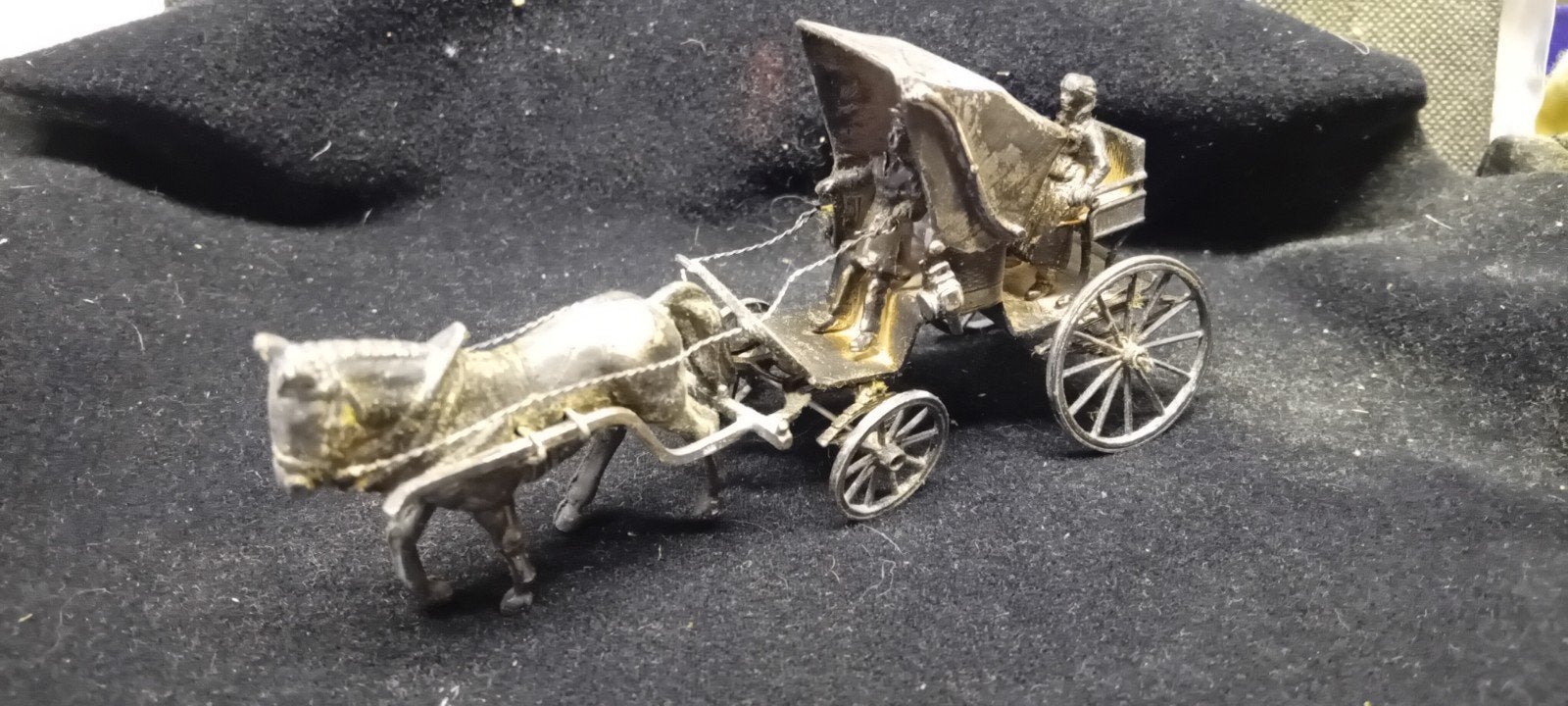 Oude zilveren miniatuur koets met paard., Ophalen of Verzenden, Zilver