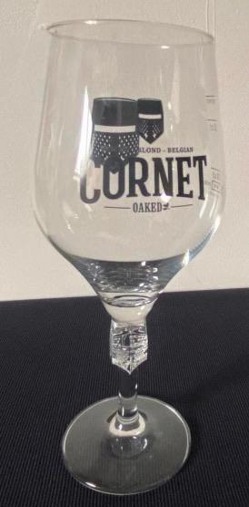Groot Cornet bierglas op voet. Hoogte 23,5 cm., Verzamelen, Ophalen of Verzenden, Zo goed als nieuw, Glas of Glazen, Overige merken