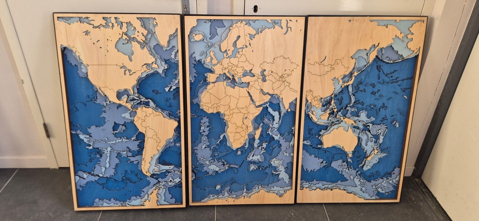 Exclusieve 3D Wereldkaart Drieluik - De Nieuwe Kaartenmakers, Ophalen