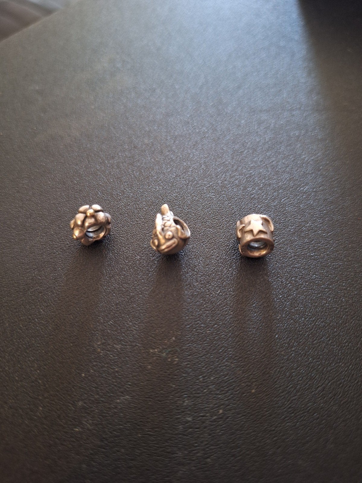 Pandora bedels en armband, Gebruikt, Pandora, Ophalen of Verzenden, 4 bedels of meer