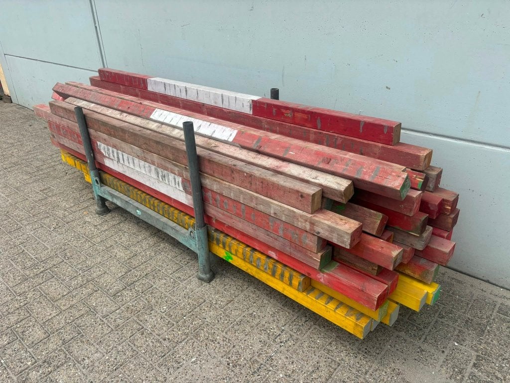 Houten metselprofielen - 240 tot 295 cm - ca. 60 stuks!, Ophalen, Gebruikt, Bakstenen