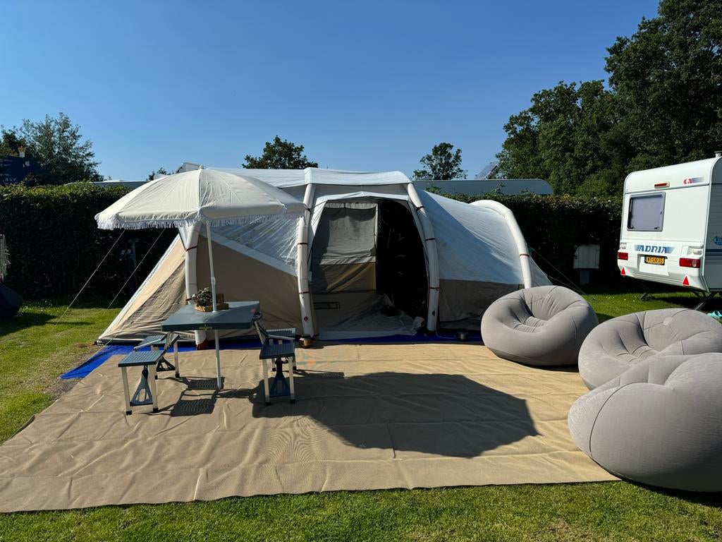 Quechua 6-persoons tent met voortent, Caravans en Kamperen, Tenten, Ophalen, Gebruikt, Tot en met 6