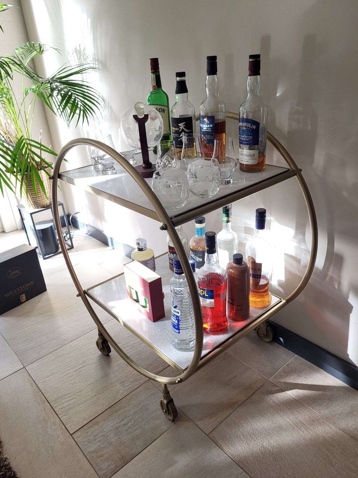 Sjieke dranktrolley/bijzettafel, Ophalen, Overige materialen, Hotelchique, Rond