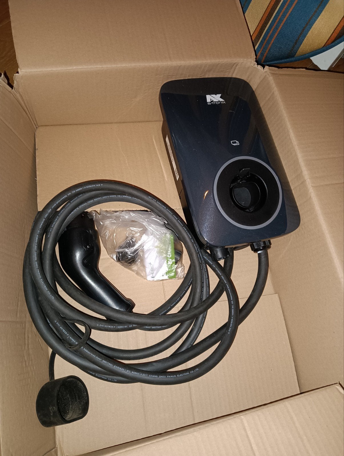 A-tronix AX-11KP1 Laadpaal met Laadkabel - 11kW, Ophalen of Verzenden, Zo goed als nieuw, Laadpaal en Laadkabel